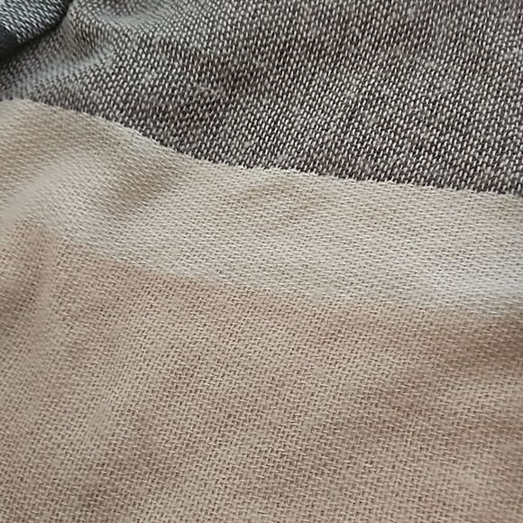 Ardene Women's Scarf & Gloves Set Cream - Picture 16 of 16